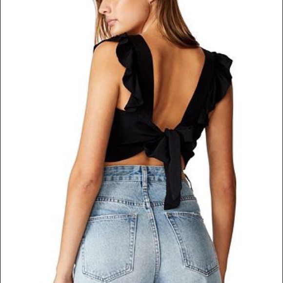 *Flutter Sleeve crop top *2 - Picture 2 of 5